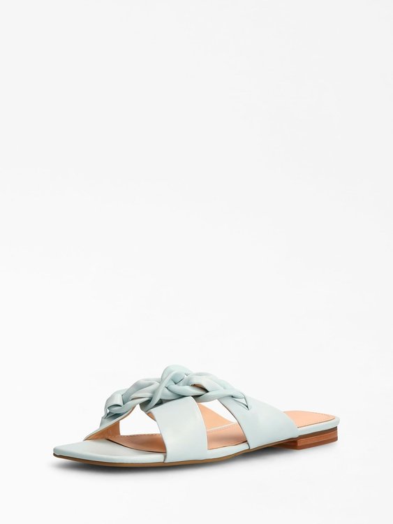 Guess – není fotka Sameya sandály