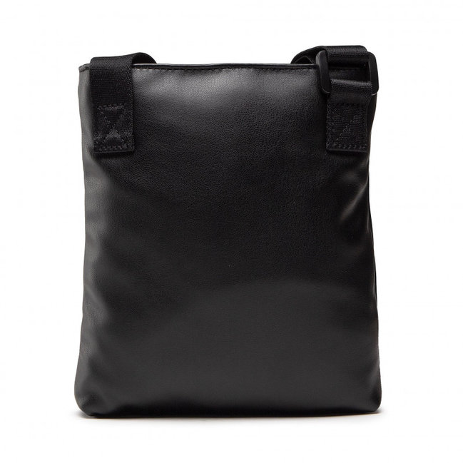 Černá barva, Monogram crossbody