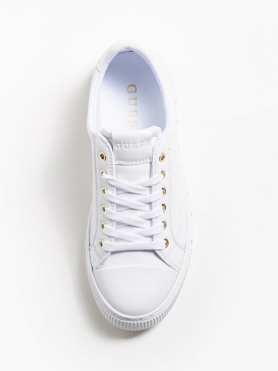 Bílá barva, Intrest tenisky