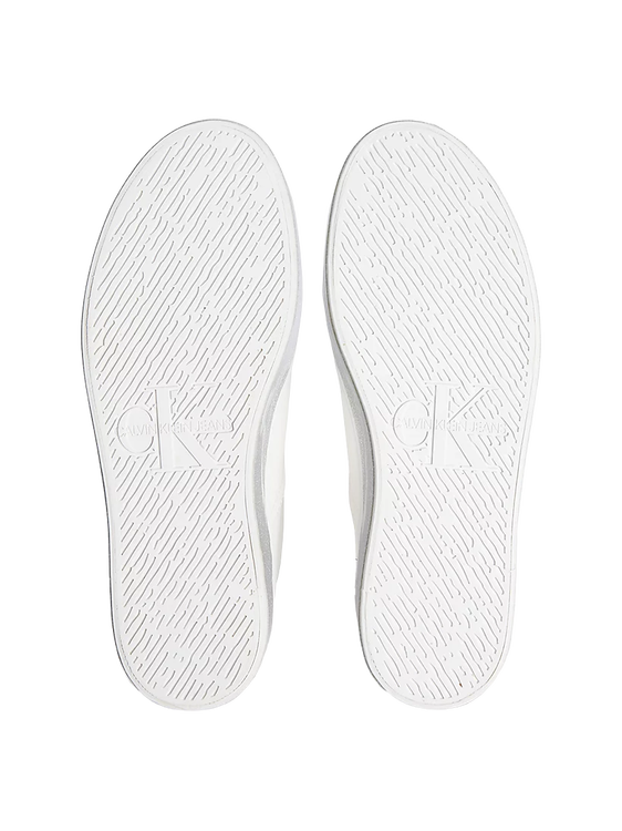 Bílá barva, Vulcanized tenisky