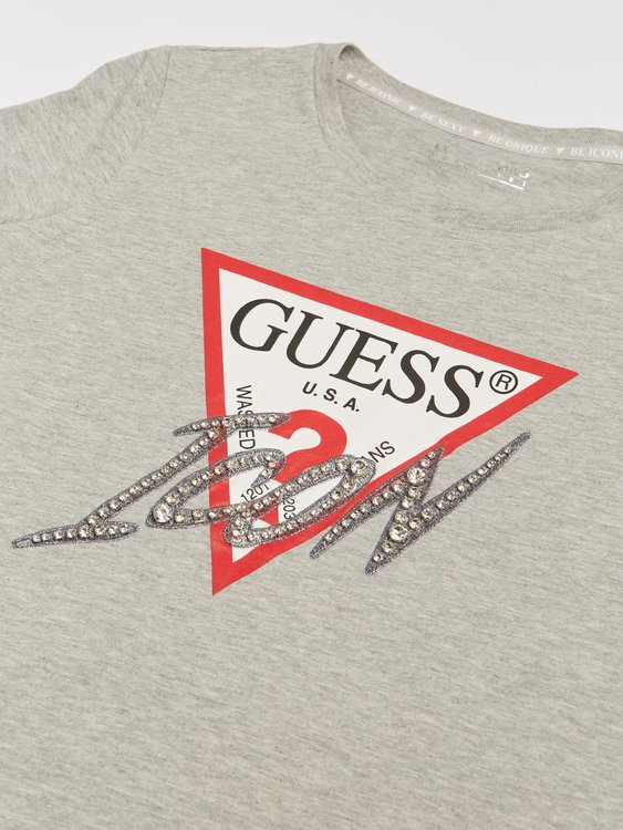 Šedá barva, Icon triko 1