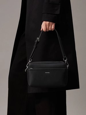 CK Must Convertible crossbody – Calvin Klein Jeans, Černá barva Ženy