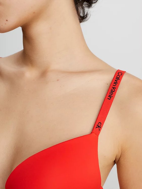 Luxusní 1996 Micro podprsenka, Červená barva, 32/0D, 34/0B, 34/0C, 34/0D, 34/0A, 36/0B, 36/0C, 36/0D, 36/0A, 38/0B