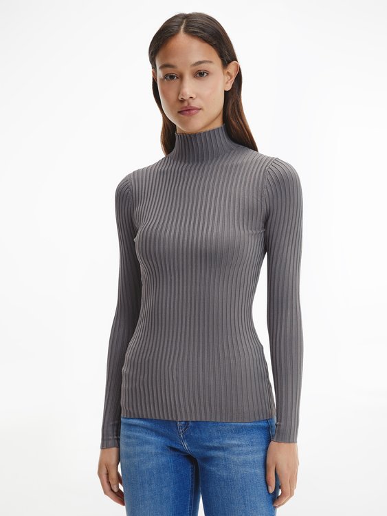 není fotka Shiny svetr