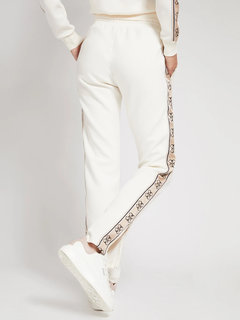 Krémová barva, Britney 4G logo tepláky