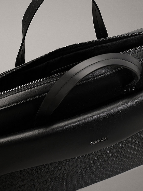 Vertical Lines taška na notebook Černá barva Muži