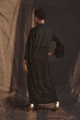 Luxusní Cortes svetr, Černá barva