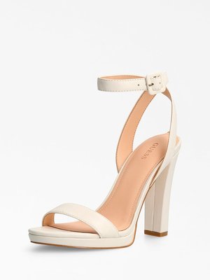 Guess – není fotka 1