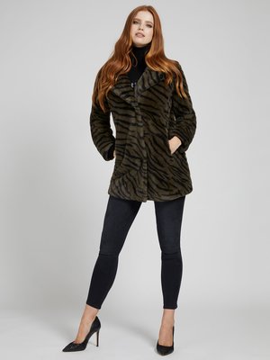 W1BL53WE9Q0-F81R KABÁT