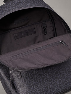 CK Must Round batoh Černá barva Muži