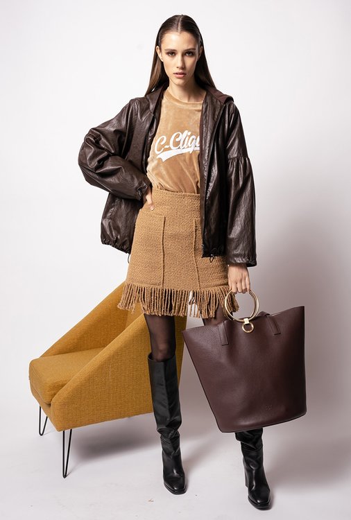 Hnědá barva, Passegiarre mikina