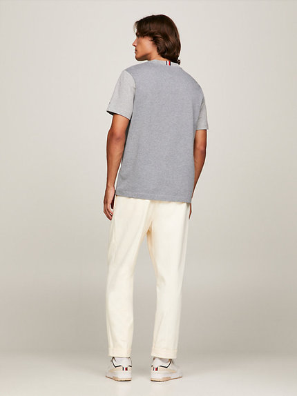 Módní Icon Crest triko, Šedá barva, 2024