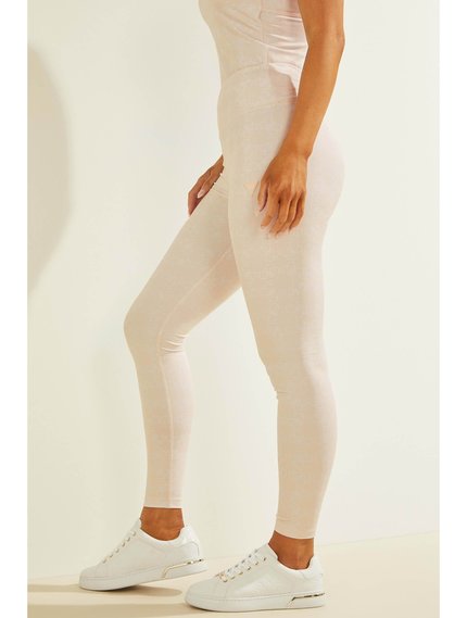 Růžová barva, Caitlin sportovní legíny