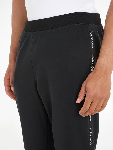 Luxusní 00GMS4P641-BAE tepláky