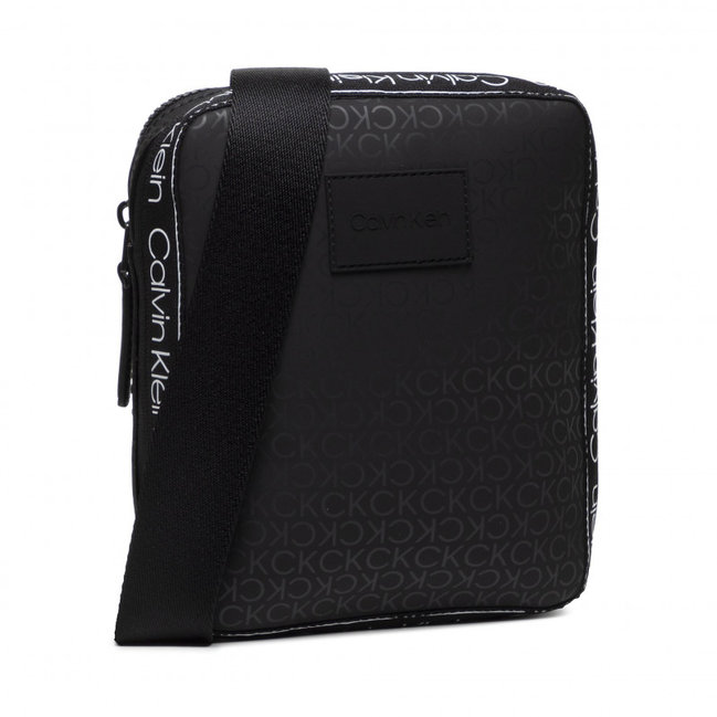 Černá barva, Light weigh crossbody