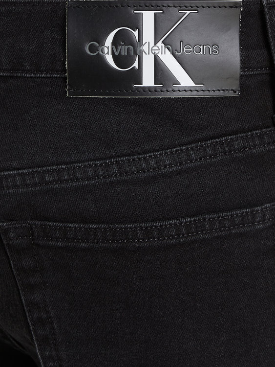 Calvin Klein Jeans – J30J324872-1BY šortky 1