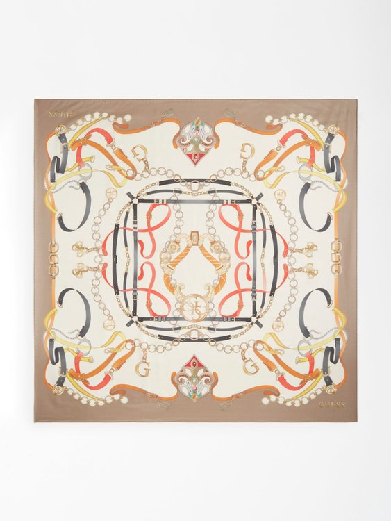 Guess – není fotka Foulard
