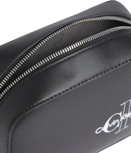 Módní K60K609312-BDS crossbody, 2022