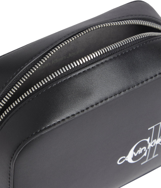 Módní K60K609312-BDS crossbody, 2022