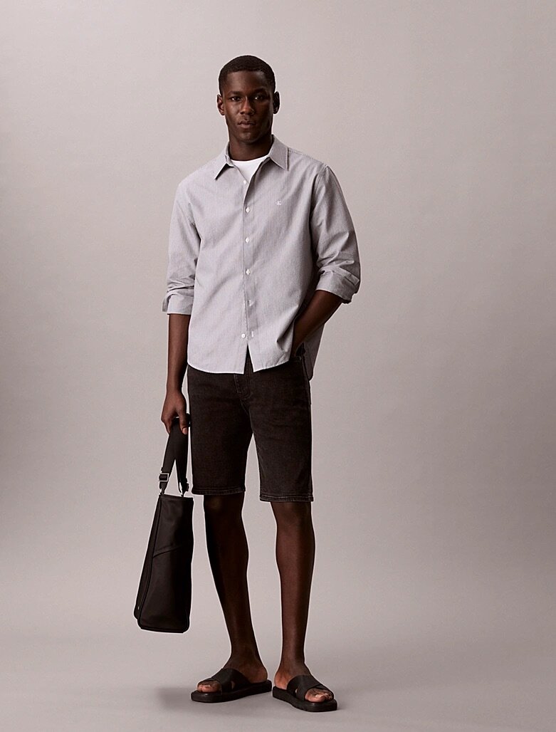 Calvin Klein Jeans – Slim essential šortky, Černá barva