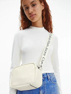 Bílá barva, Crossbody