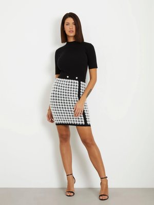 W4RK82Z3DA0-F9JZ ŠATY S/S – GUESS Ženy