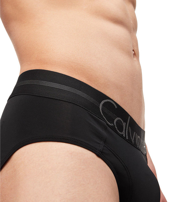 Módní Slipy Fit Micro, Černá barva, BASIC                                   , BASIC