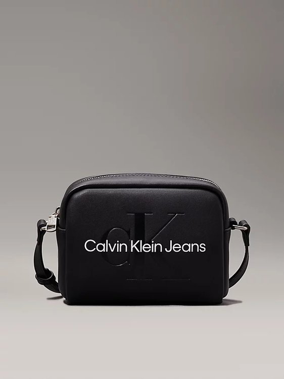 Calvin Klein Jeans – Sculpted crossbody, Černá barva