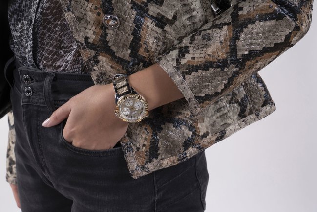 Guess – Hodinky Ladies Sport, Stříbrná, Zlatá barva 1