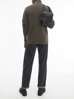 Calvin Klein Jeans, Černá barva Micro crossbody 2