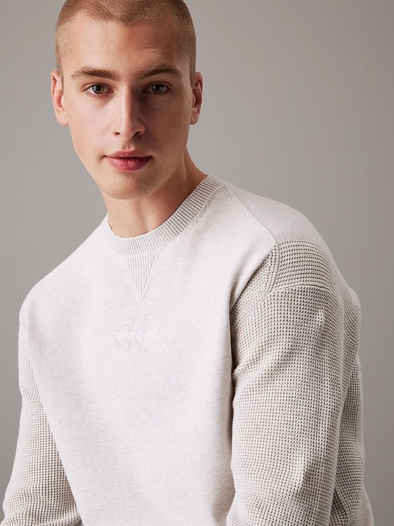 Módní Monologo svetr, Šedá barva, 2024