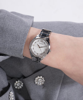 GUESS, Stříbrná barva Charlotte hodinky