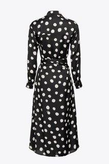 Černá barva, Ausilia šaty