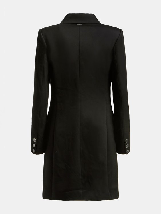 Černá barva, Emmanuela šaty 1