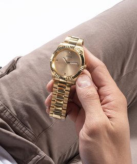 Módní GW0542G2-Gold Tone HODINKY, 2023 1