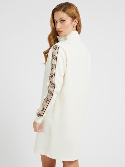 Módní Britney šaty, 2023