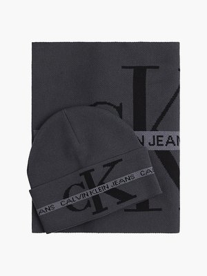 Calvin Klein Jeans – K50K507569-BDS dárk.balení