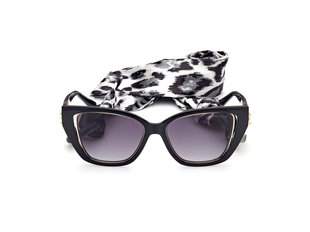 Guess – není fotka 1