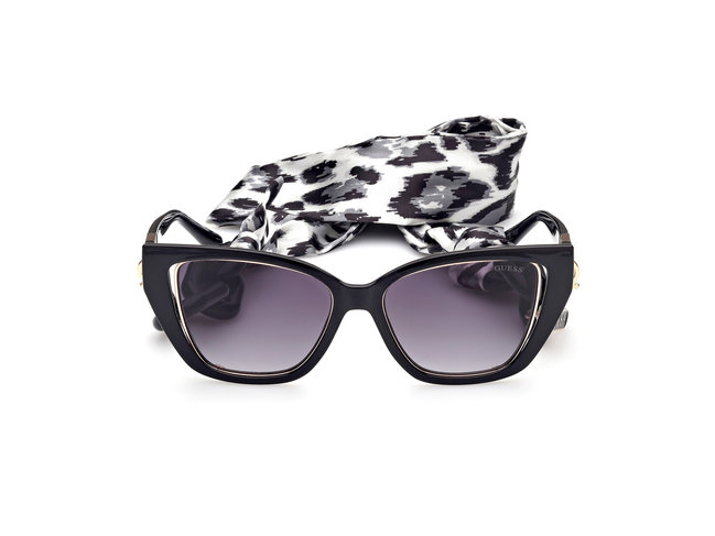 Guess – není fotka 1