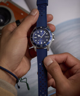 TW2Y05000UK-SILVER-TONE HODINKY 1