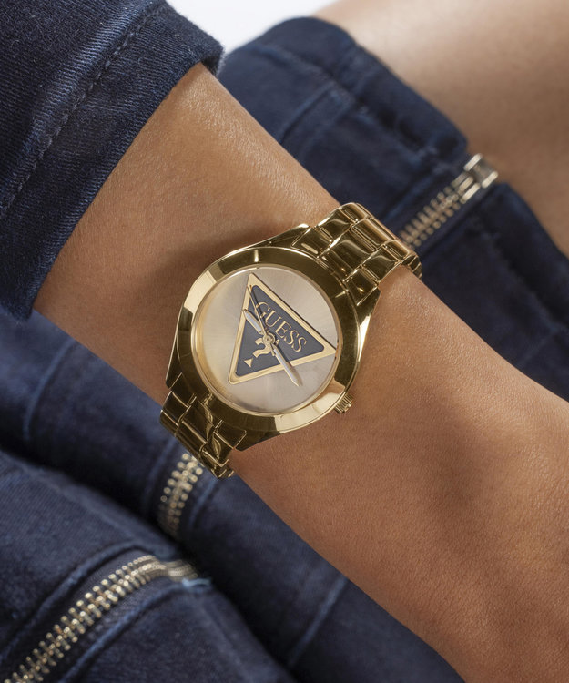 GUESS, Zlatá barva Tri Plaque hodinky