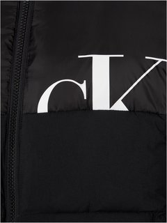 J30J321973-BEH bunda Muži