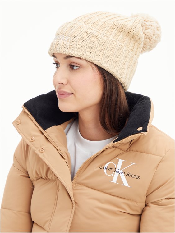 Módní K60K608535-AEB čepice, 2022