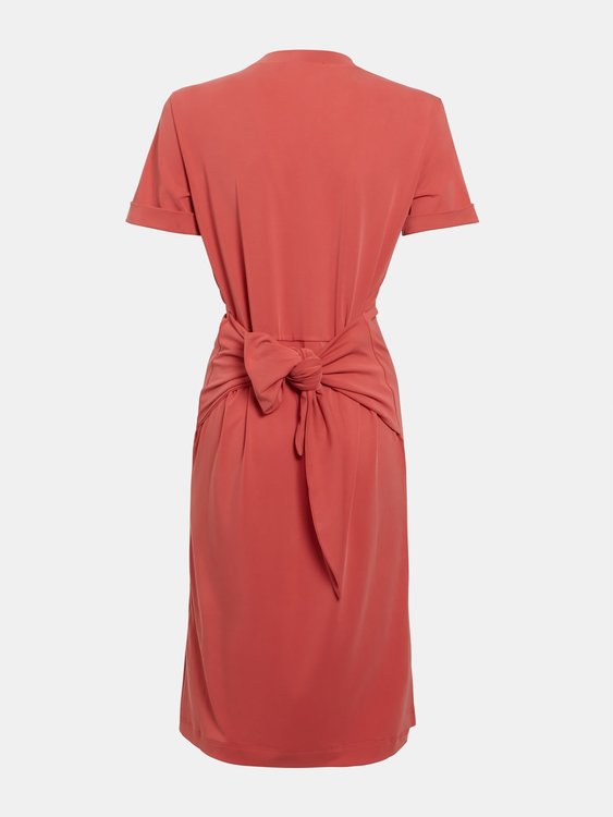 není fotka Zaira šaty