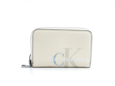 Módní Sculpted peněženka, Bílá barva, 2022