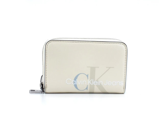 Módní Sculpted peněženka, Bílá barva, 2022