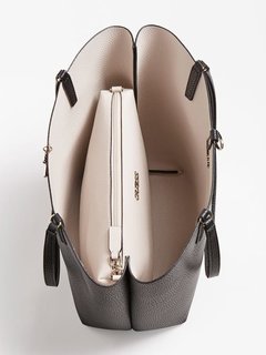 Bílá, Černá barva, Alby kabelka 1