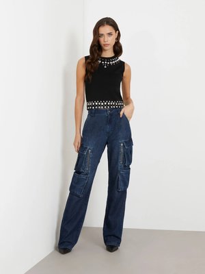 W4RR30Z37K0-JBLK SVETR N/S – GUESS Ženy