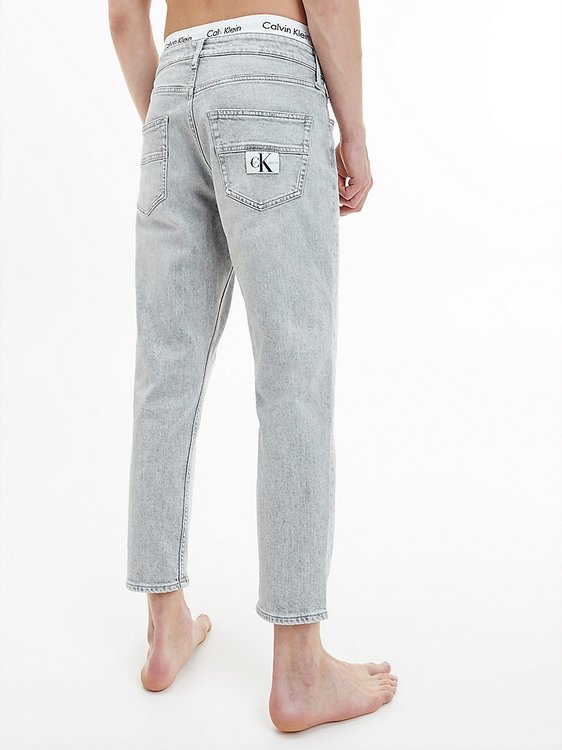 Módní J30J320455-1BZ jeans, 2022