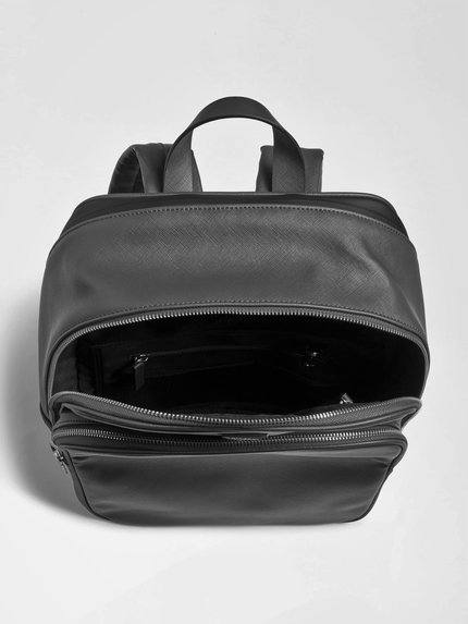 Módní Certosa batoh, Černá barva, 2022